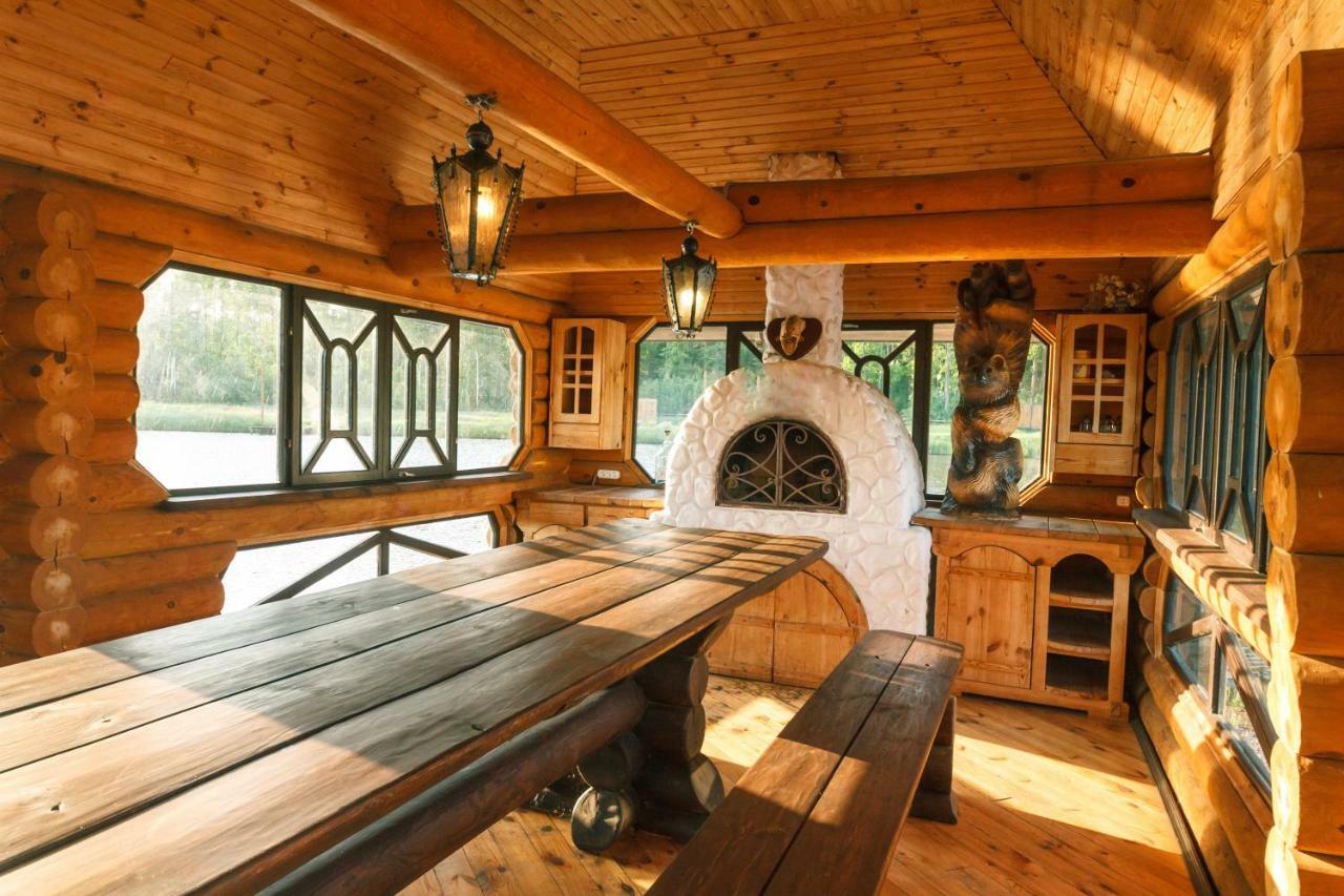 Guesthouse On The Lake With Bathhouse 70 Km From Kiev Makariv Bagian luar foto