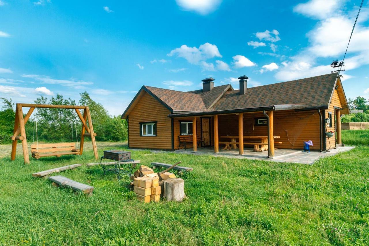 Guesthouse On The Lake With Bathhouse 70 Km From Kiev Makariv Bagian luar foto