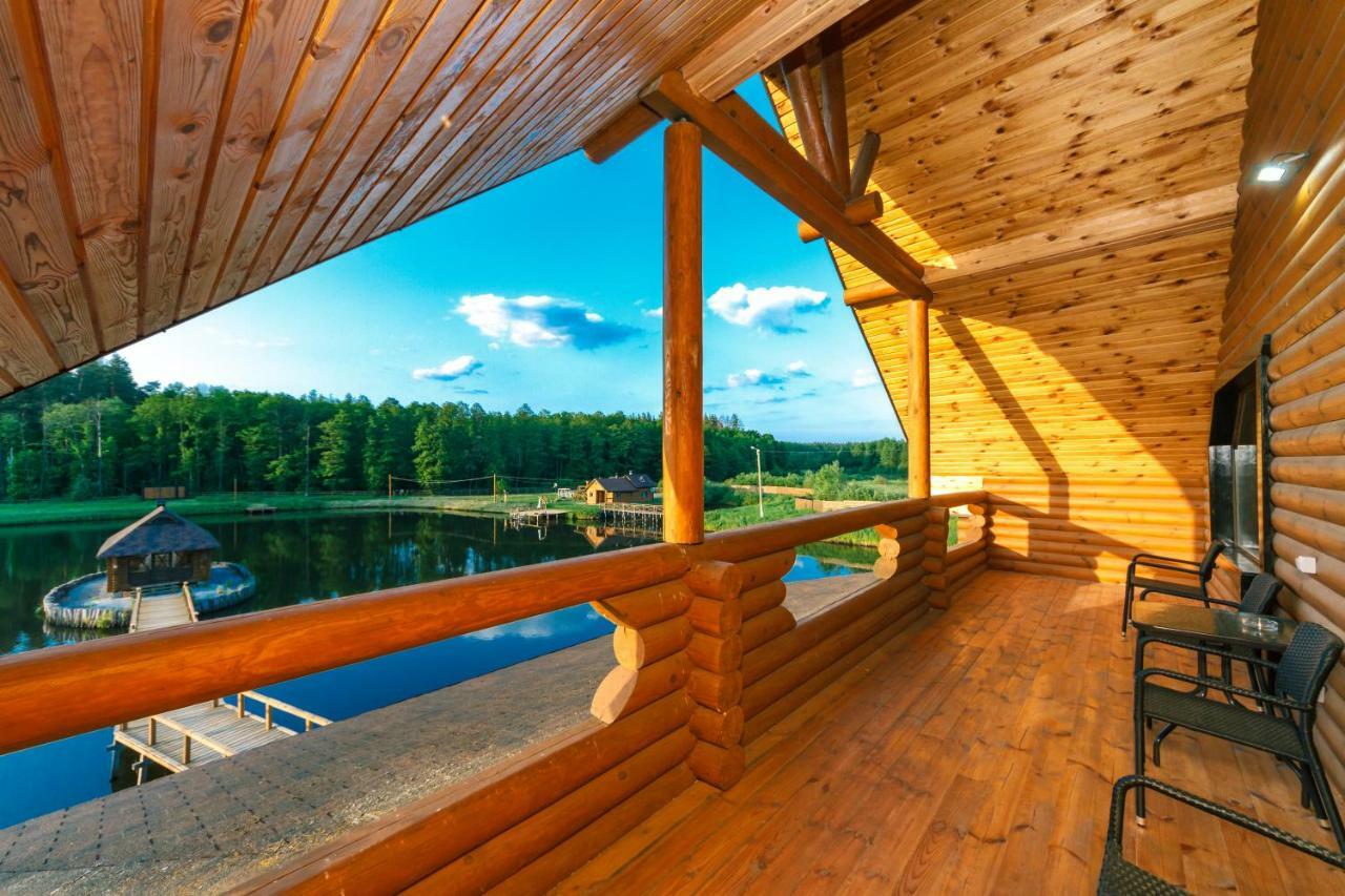 Guesthouse On The Lake With Bathhouse 70 Km From Kiev Makariv Bagian luar foto